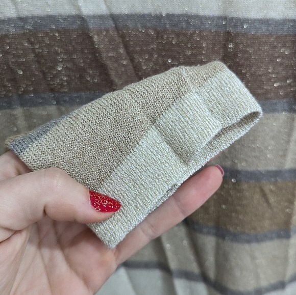 Golden semi transparent sweater from Modis - Picture 4 of 5